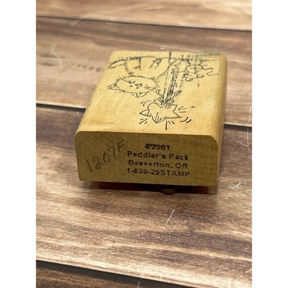 2001 PEDDLERS PACK 1207F WOOD MOUNTED RUBBER STAMP CAT MOUSE CHRISTMAS TREE - Picture 2 of 3